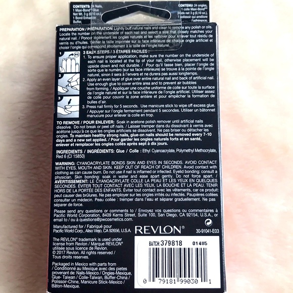 Revlon Red Christmas 🎄 fake nails - Picture 2 of 4